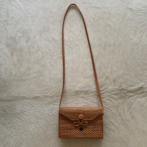 Island wicker bag with cotton Indo print